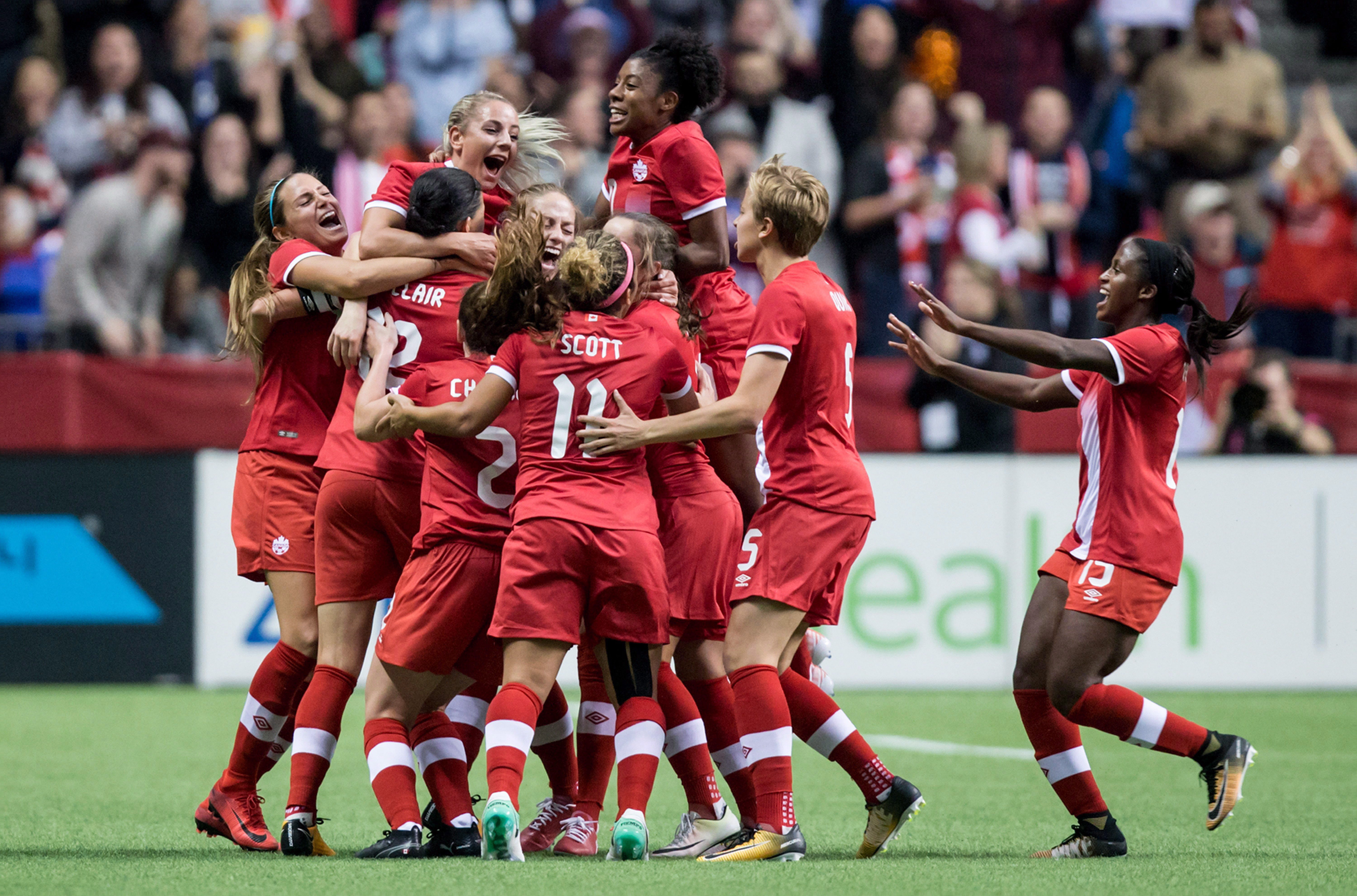 Olympia 1.OS Gold 2020 Foto signiert Erin MCLEOD Fussball CAN